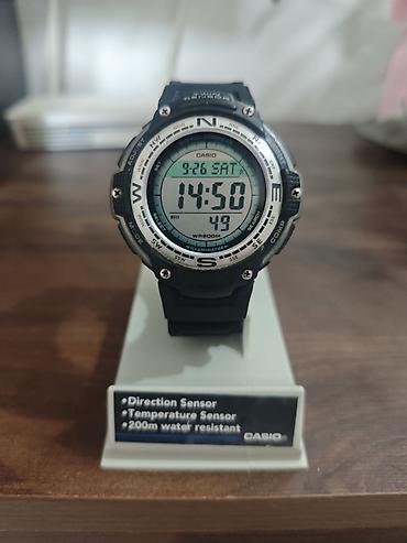прогноз погоды: CASIO цифровые наручные часы с датчиком направления и температуры — 1