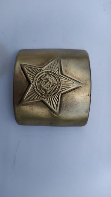 Значки, ордена и медали: Бляшка. ремень 
Находится в Караколе могу отвести 
В Бишкек