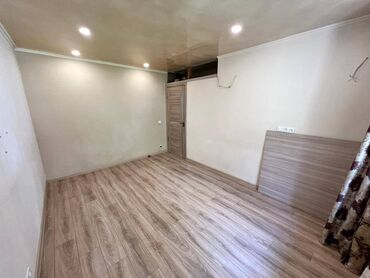 дешевые квартиры в оше: 2 комнаты, 45 м², Хрущевка, 1 этаж, Евроремонт