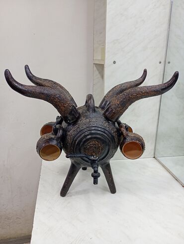 Digər dəstlər və servizlər: Keramik içki çəlləyi dəsti 4 litr maye tutumlu çaxır çəlləyi.8 badəli — 9