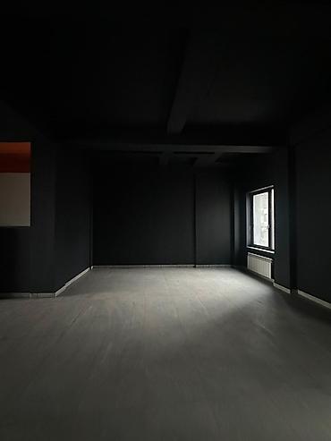 Аренда магазинов: Магазин, В жилом доме, 144 м² Не действующий, Без оборудования, С ремонтом, Электричество, Отдельный вход — 4