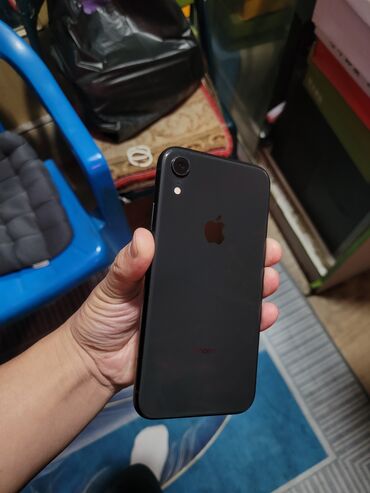 iphone xr купить бу: IPhone Xr, Б/у, 128 ГБ, Черный, Защитное стекло, Чехол, 79 %