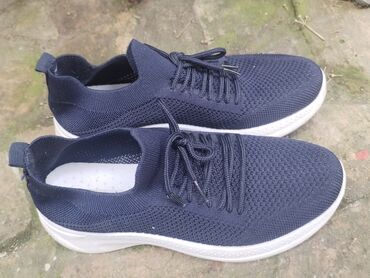Women's Sneakers and athletic shoes: 38 — 10