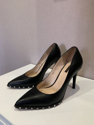 женские туфли со шнурками: Туфли Basconi, 36, цвет - Черный
