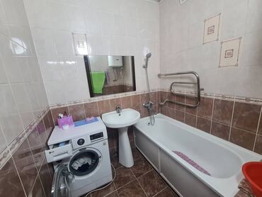 Продажа домов: Дом, 200 м², 6 комнат, Агентство недвижимости at lalafo.kg — 12 Продажа домов: Дом, 200 м², 6 комнат, Агентство недвижимости — 12