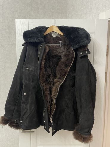 меховая куртка: Куртка 2XL (EU 44), цвет - Черный
