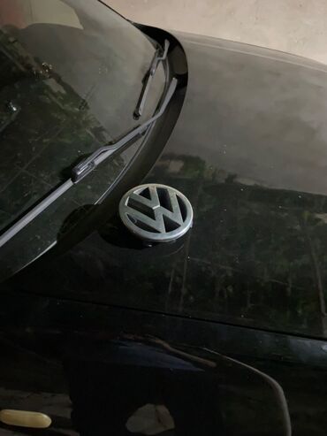 nissan x trel: Volkswagen embilem (markani bildiren znacok) satili normal qiymete