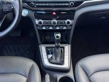 Hyundai: Hyundai Avante: 2019 г., 1.6 л, Автомат, Бензин, Седан — 7