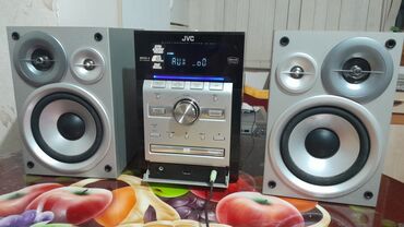 mikrafon karaoke: JVC musigi mərkəzi gycy 2×60 vatt aux Fm radio karaoke blytuz usb