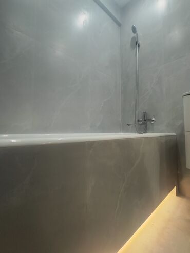 Сантехники: . Кафельщик. Кафельщик — 7