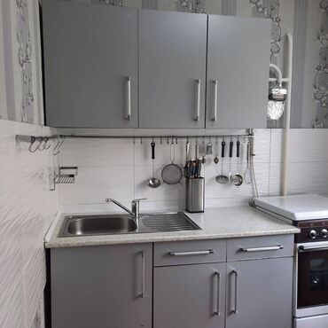 купить квартиру в бишкеке без ремонта: 2 комнаты, 43 м², 104 серия, 4 этаж, Косметический ремонт