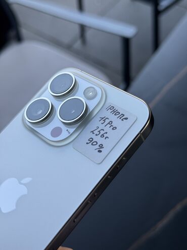 флешка с виндовс: IPhone 15 Pro, 256 ГБ, Ак, Коргоочу айнек, Каптама, Бөлүп төлөө менен, 90 %