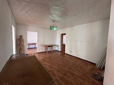 Продажа помещений свободного назначения: Продается капитальный двух этажный дом В городе Кара-Балта на улице — 13