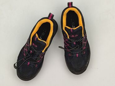 Sport shoes 34, Used