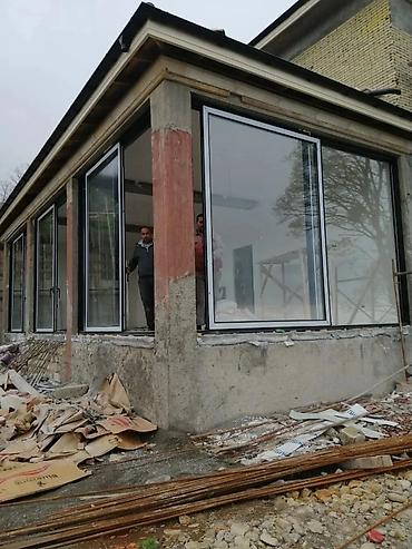 Digər biznes avadanlığı: YANA SİYİRMƏLİ PLASTİK-ŞÜŞƏ-ALÜMİNİUM qapı ve pəncərələr — 10