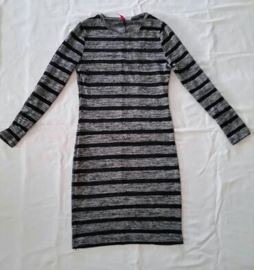 haljina midi duzina: H&M M (EU 38), L (EU 40), color - Black, Other style, Other sleeves