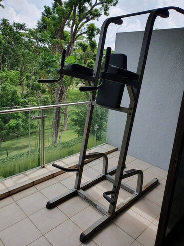 Çamadanlar: "Body Solid" Trenajor, turnik 

Qiymət sonudur.

Bilgəhdədir