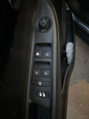 Chevrolet: Chevrolet Spark: 2019 г., 1 л, Автомат, Бензин, Хэтчбэк — 14