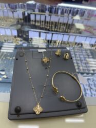 Üzüklər: Üzük, Sarı qızıl, 585 Əyar — 31