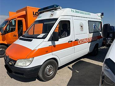 аварный машина: Mercedes-Benz Спринтер: 2004 г., 2.7 л, Механика, Дизель, Фургон — 1