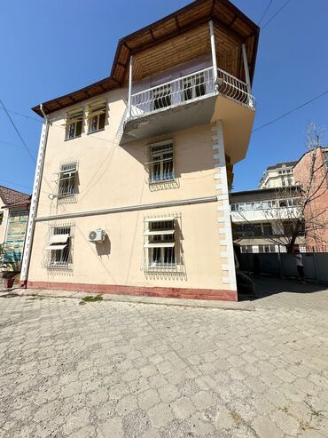 дом кочкор ата: Дом, 425 м², 9 комнат, Евроремонт