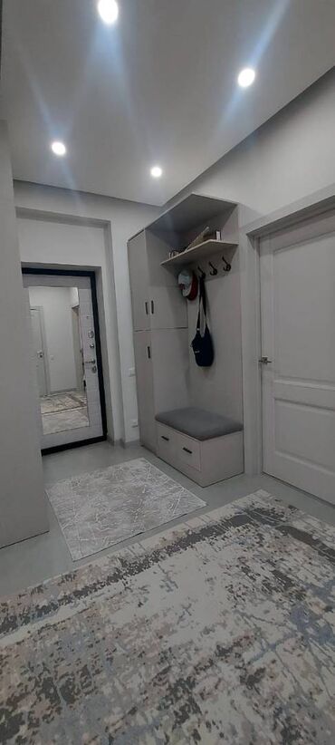 Продажа квартир: 3 комнаты, 79 м², 1 этаж — 5