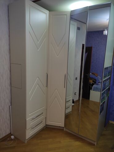 islenmis paltar skafi: Гардеробный шкаф, Б/у, 5 дверей, Распашной, Угловой шкаф, Азербайджан