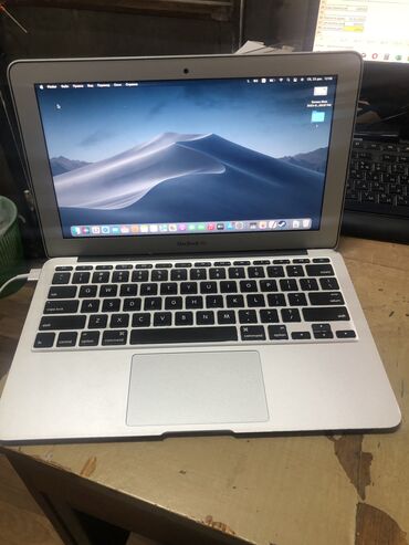 ноутбук macbook: Ультрабук, Apple, 8 ГБ ОЗУ, 13.1 ", Б/у, Для несложных задач, память SSD