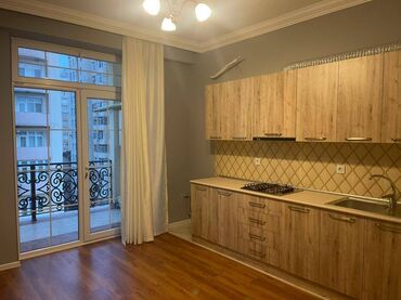 Uzunmüddətli kirayə mənzillər: Nərimanov metrosuna əyaqla 5-dəqiqə məsafədə 45 nömrəli məktəbin — 5