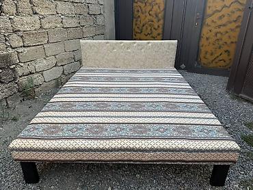 dik islenmis: Təzə taxtlar. taxtadan yıgılır ustu dikdən. 2 sm maçalkası var — 3
