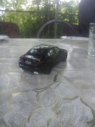 model 1: BMW 320i die-cast model maşın - Rəng: qara, parlaq örtük - Miqyas — 2