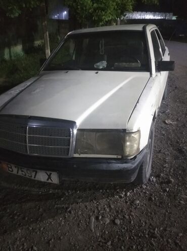 мерс 190: Mercedes-Benz 190: 1985 г., 2 л, Механика, Бензин, Седан