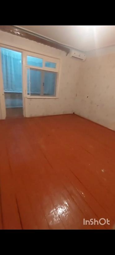 berdede satilan evler: Gulustanda 14nomreli mektebin yani 2otag 1nci mertebe 250manata — 4