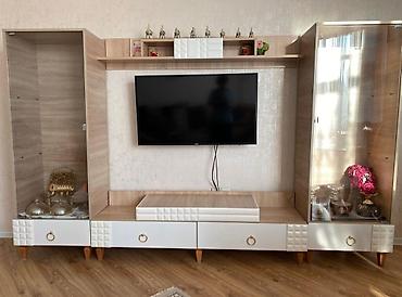 Tv stent satılır Qiymet 250 azn.Ünvan Sumqayit (7161) Elmira x