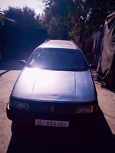 Volkswagen Passat Variant: 1989 г., 1.8 л, Механика, Бензин, Универсал