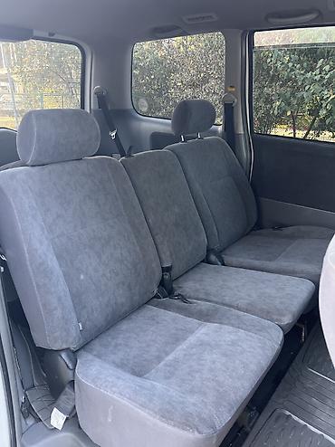 Voyah: Toyota Voxy: 2005 г., 2 л, Вариатор, Бензин, Минивэн — 8