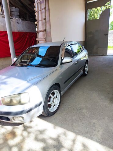 срочно продаю афто: Hyundai Avante: 2001 г., 1.5 л, Механика, Бензин, Седан