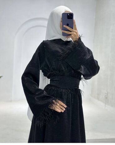 платье хиджаб: Вечернее платье, Длинная модель, С рукавами, Перья, M (EU 38), L (EU 40)
