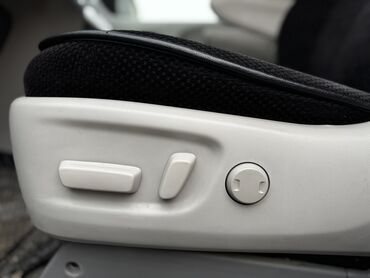 Toyota: Toyota Sienna: 2013 г., 3.5 л, Автомат, Бензин, Минивэн — 9