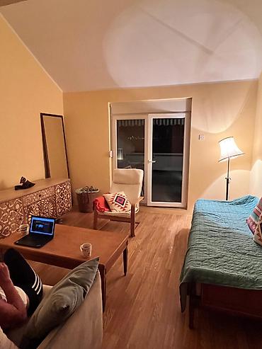 nekretnine oglas: Kompletno renoviran apartman sa pogledom na Boku – Krašići (52m²) Na — 4