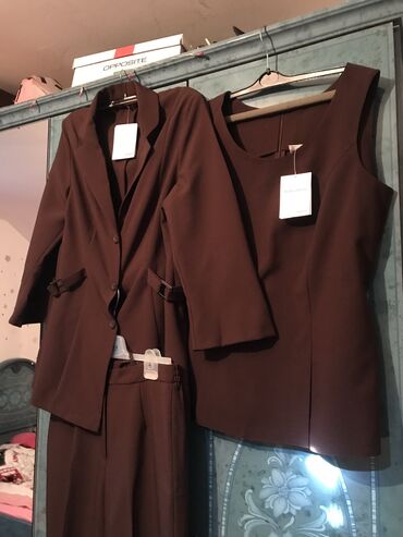ženski kompleti sako i pantalone: XL (EU 42), Jednobojni, bоја - Bordo