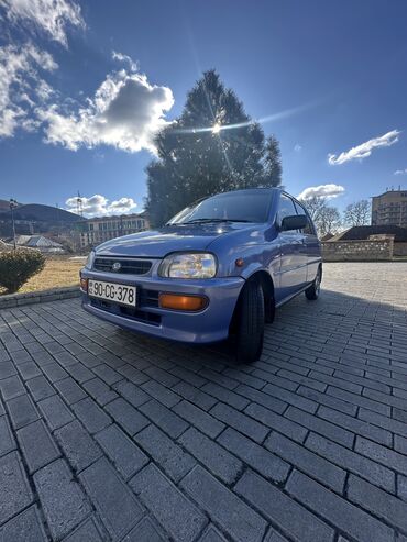 isuzu satisi: Daihatsu Cuore: 0.8 l | 1995 il 180000 km Kupe