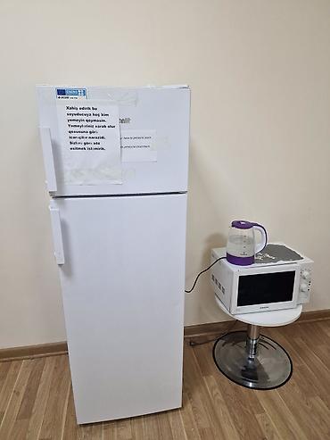 palet soba: Iki qapılı soyuducu (yuxarıda dondurucu, aşağıda soyuducu bölmə) - — 1