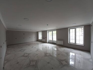 Mağazalar: Nizami rayonu,Neftçilər və Qarayev metro stansiyaları — 1