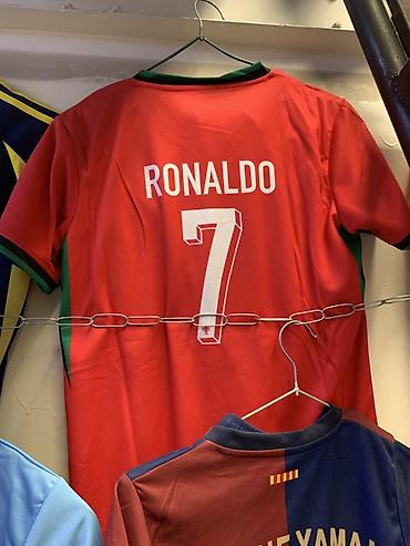 фудболка роналдо: Футбольная футболка сборной Португалии с именем RONALDO и номером 7 — 1