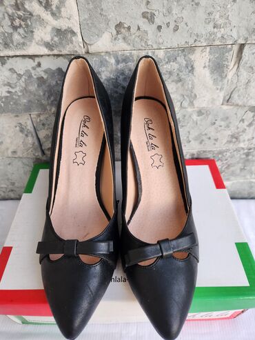 Salonke: Salonke, 38 — 3