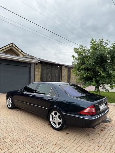 Mercedes-Benz: Mercedes-Benz 220: 2001 г., 5 л, Автомат, Бензин, Седан