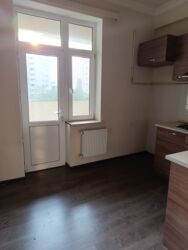 Uzunmüddətli kirayə mənzillər: Yasamal Mida Yasayis Kompleksinde 9/3 mertebesinde 3 otagli Bos menzil — 10