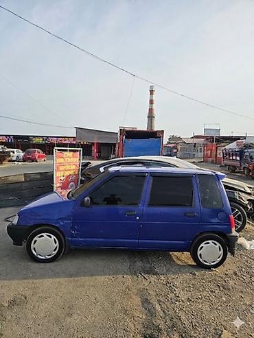 g30 bmw: Продаётся компактный городской хэтчбек синего цвета с 5 дверями — 2