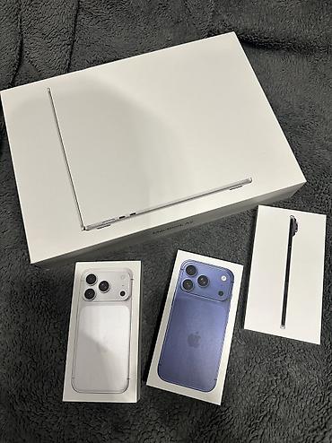 iphone xr red: Продаю новые IPhone 18 Pro 512 и 1ТВ в цвете бургунди и небесной — 3